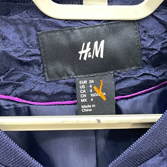 HM Bomber Jacket Women Size 4 Dark Navy Blue Textured Full Zip Front Y2K Retro - Picture 3 of 5